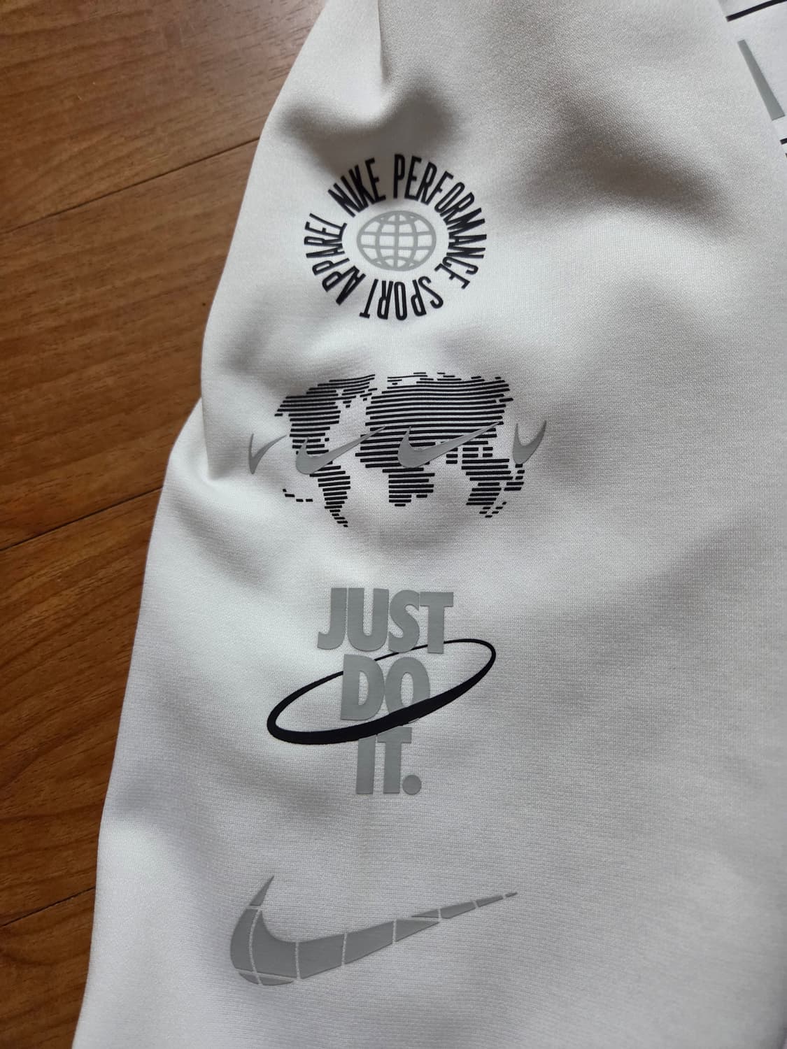 나이키 TF HD GFX후디 상품이미지8