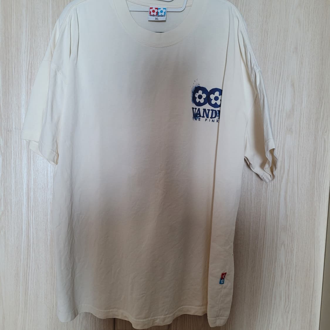 반디 더 핑크 클래식 플라워 로고 워터 반팔 티셔츠 상품이미지1