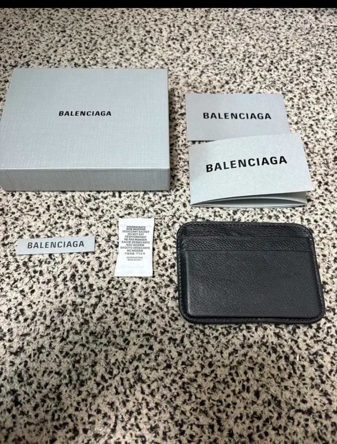 발렌시아가 그레이니 카드지갑 상품이미지2