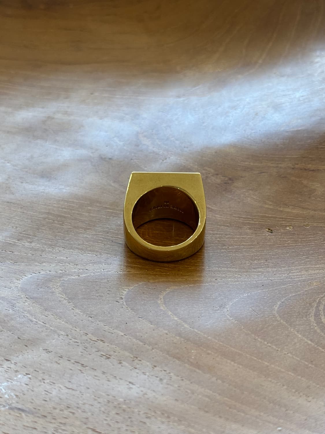 드리스 반 노튼 brass signet ring 상품이미지5