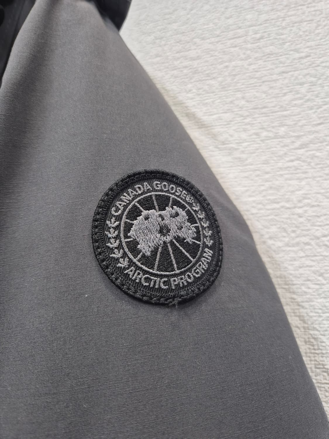 캐나다구스 여자 패딩 그레이 / XS (국내정품) 상품이미지2