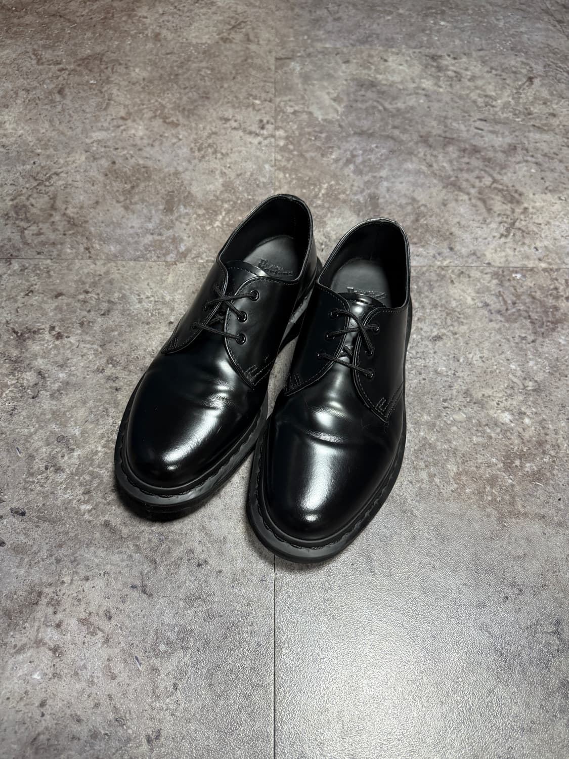 닥터마틴 1461 모노 250 상품이미지1