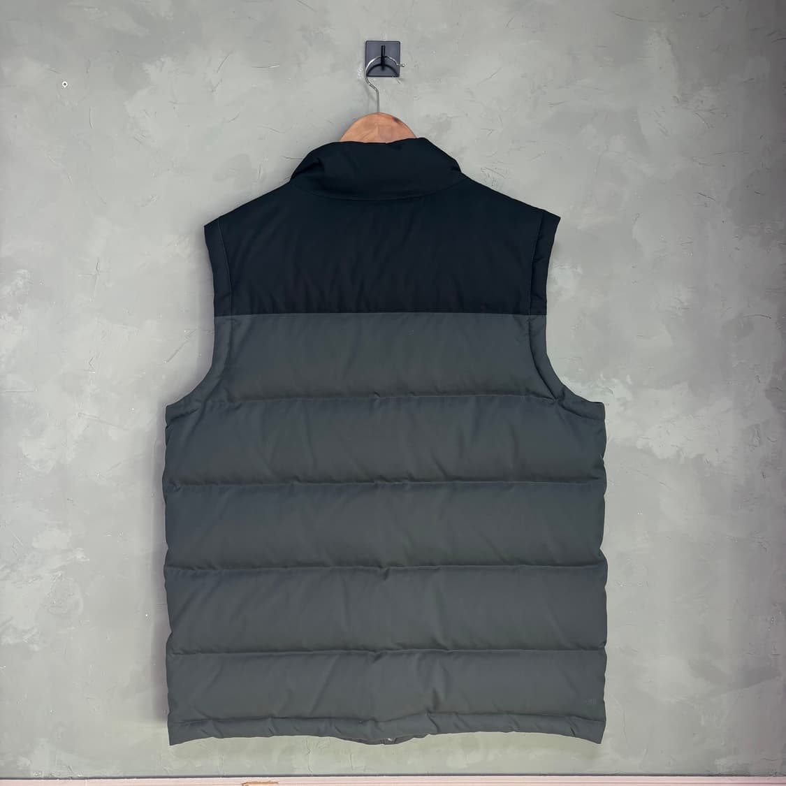 나이키 스우시 구스다운 패딩조끼 그레이 상품이미지4