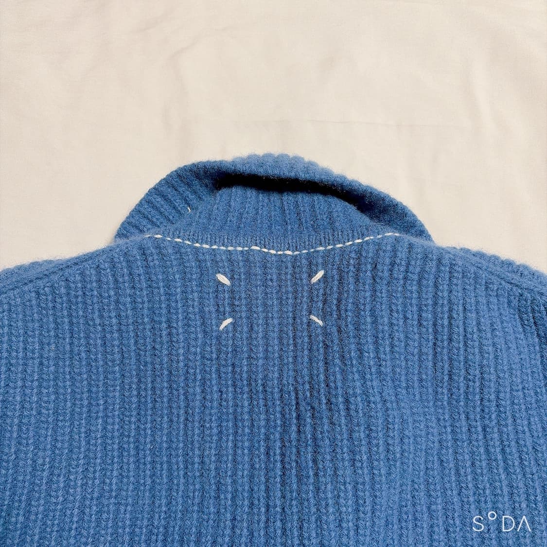 메종 마르지엘라 크롭 니트 가디건 블루 상품이미지3