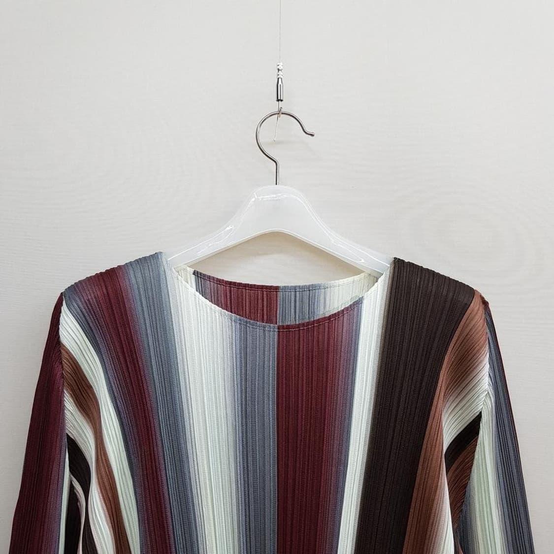 이세이미야케 멀티 플리츠 스트라이프 블라우스 3사이즈 상품이미지2