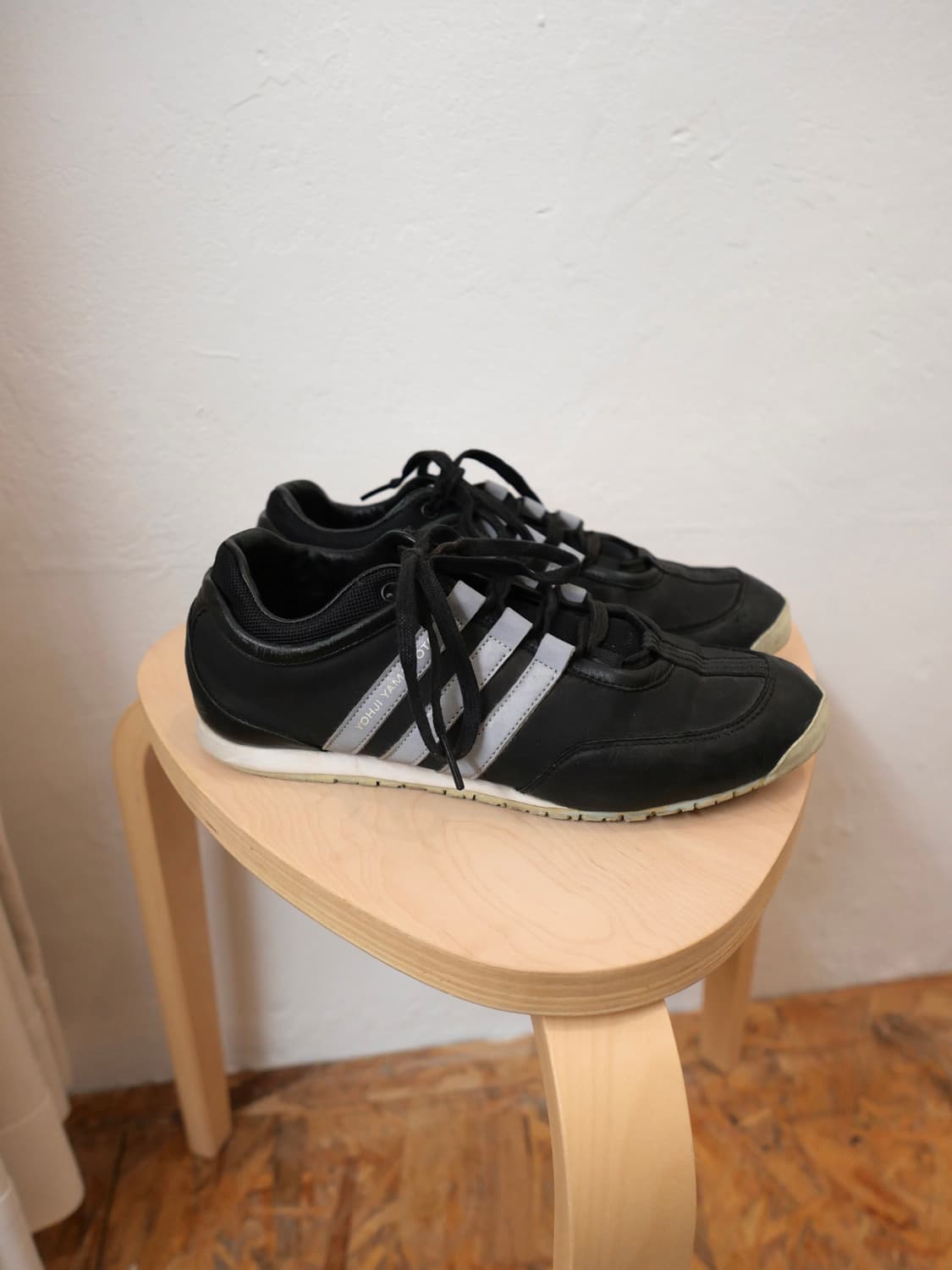 Y-3 스니커즈 상품이미지1