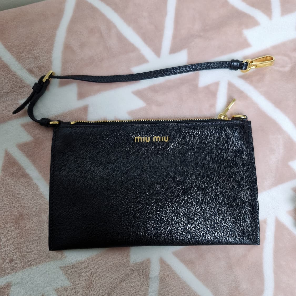 미우미우 정품 마드라스 레더 숄더백 토트백 풀구성 상품이미지3