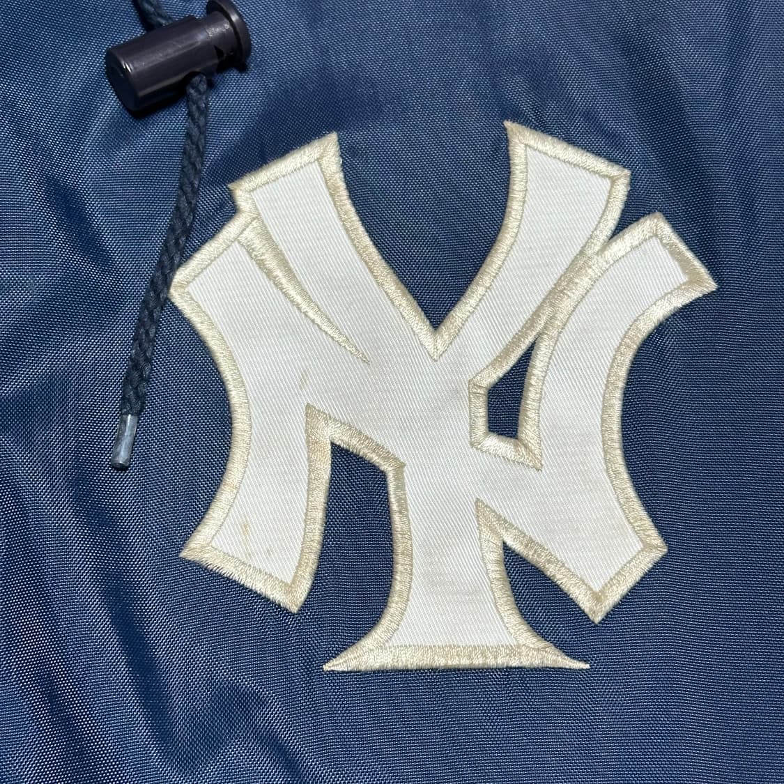 Majestic 뉴욕 양키스 글로시 나일론 후드 자켓 상품이미지5