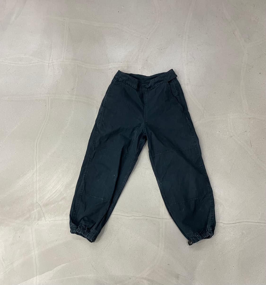 MHL 컴팩트 브로큰 드릴 트라우저 상품이미지1