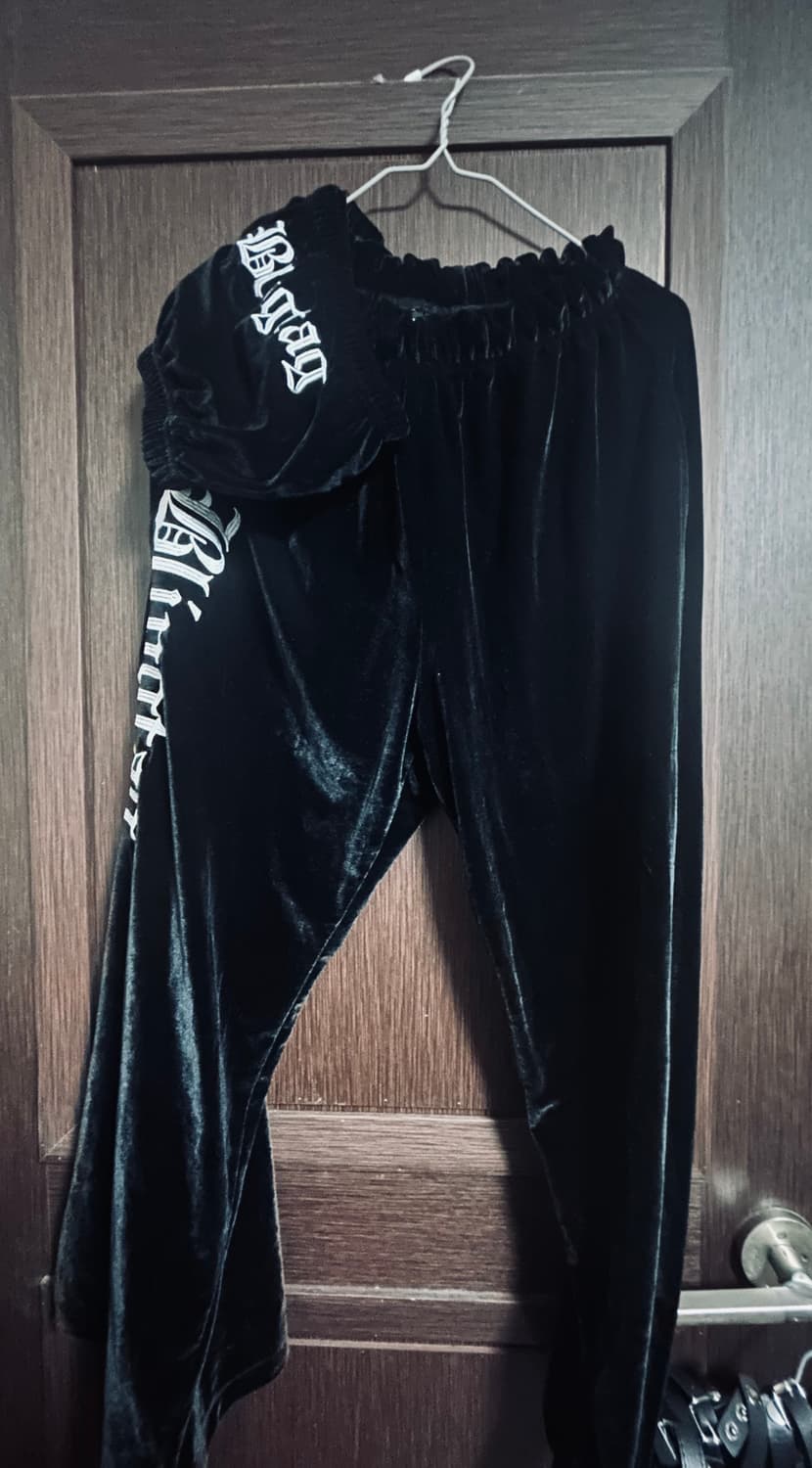 고스 펑크 힙합 래퍼 자수 레터링 블랙 벨벳 트레이닝 세트 셋업 상품이미지3