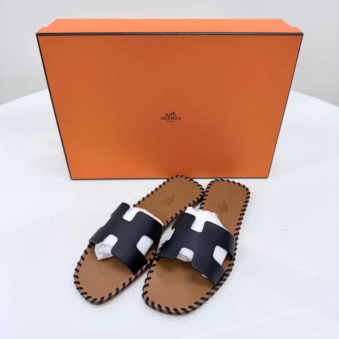 [미사용/235] 에르메스 이즈미르 투톤 스티치 샌들 슬리퍼 상품이미지1
