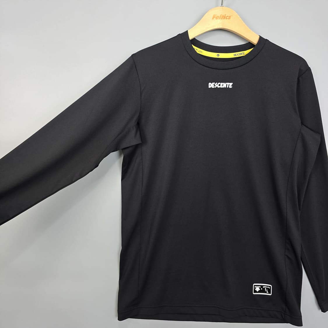 데상트 DESCENTE 여성용 기능성 긴팔티 90 상품이미지2