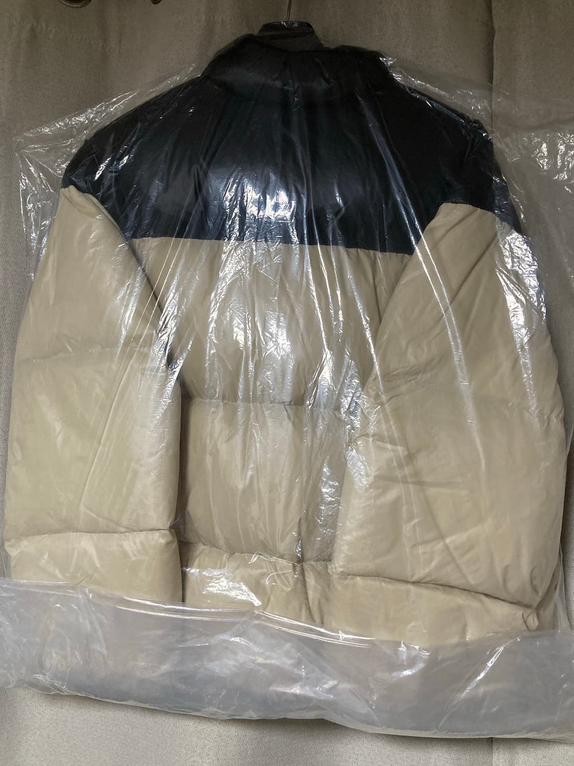 새상품/구할수X/약30%저렴)리버시블구스다운-블랙 L/인스턴트펑크 상품이미지7