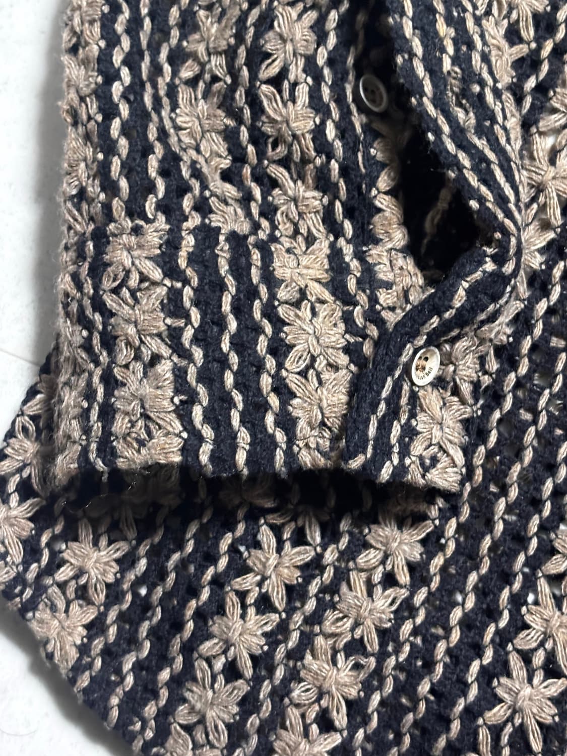 앤더슨벨 플라워 니트 셔츠 상품이미지3