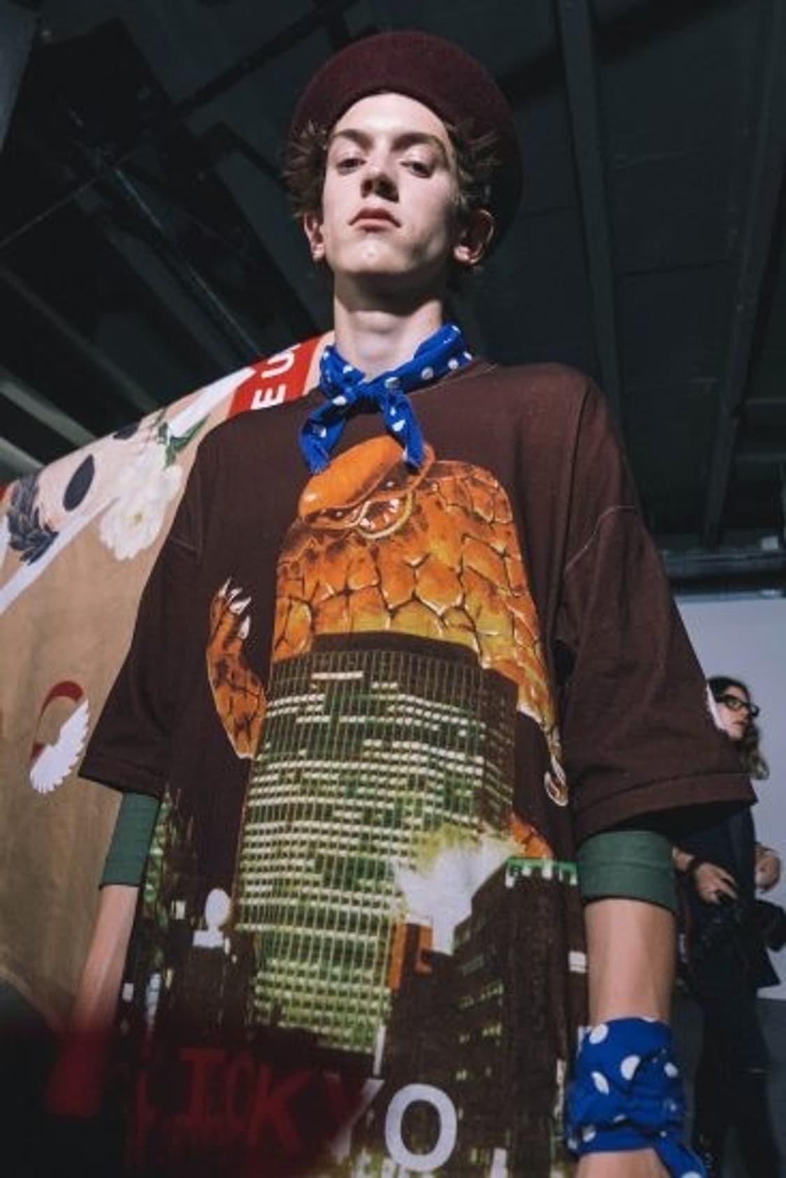 언더커버 19ss 도트 스카프 블루 상품이미지6