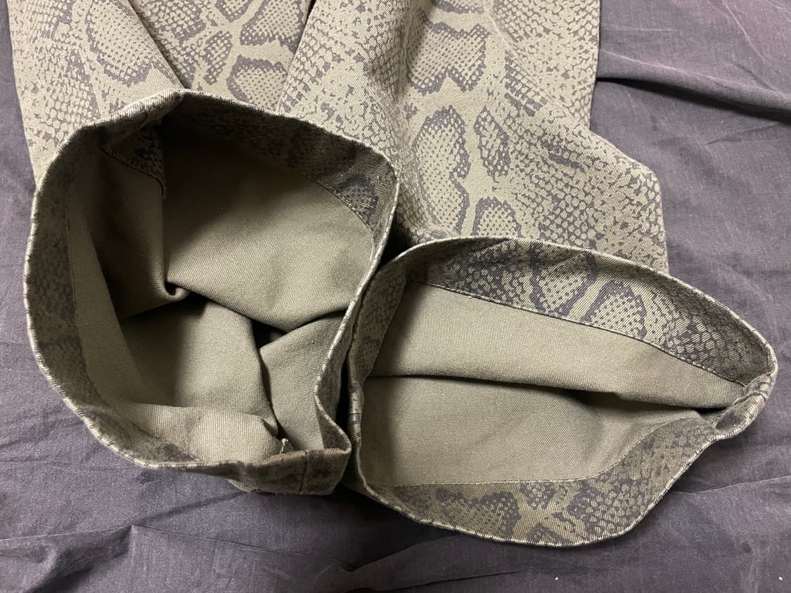 [30] Supreme Snake Print Chino Pant 상품이미지5
