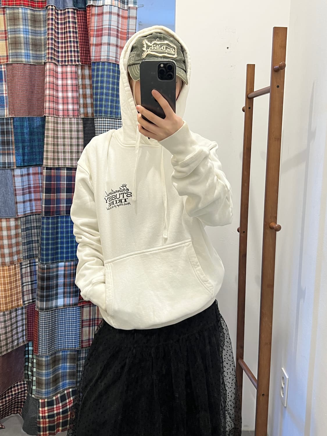 스투시 화이트 로고 후드티 상품이미지4