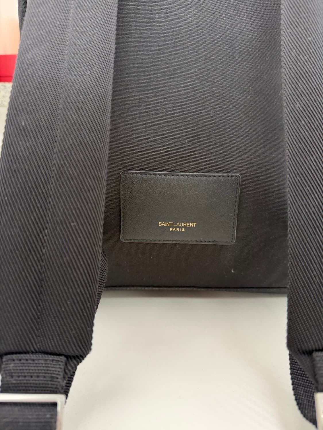 정품) 생로랑 캔버스 클래식 시티백 백팩  상품이미지4