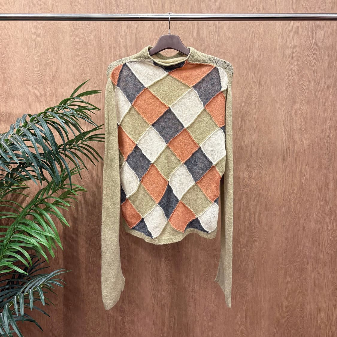 버버리 런던 모헤어 믹스 긴팔 니트 패치워크 아가일 패턴 디테일 베이지 상품이미지1