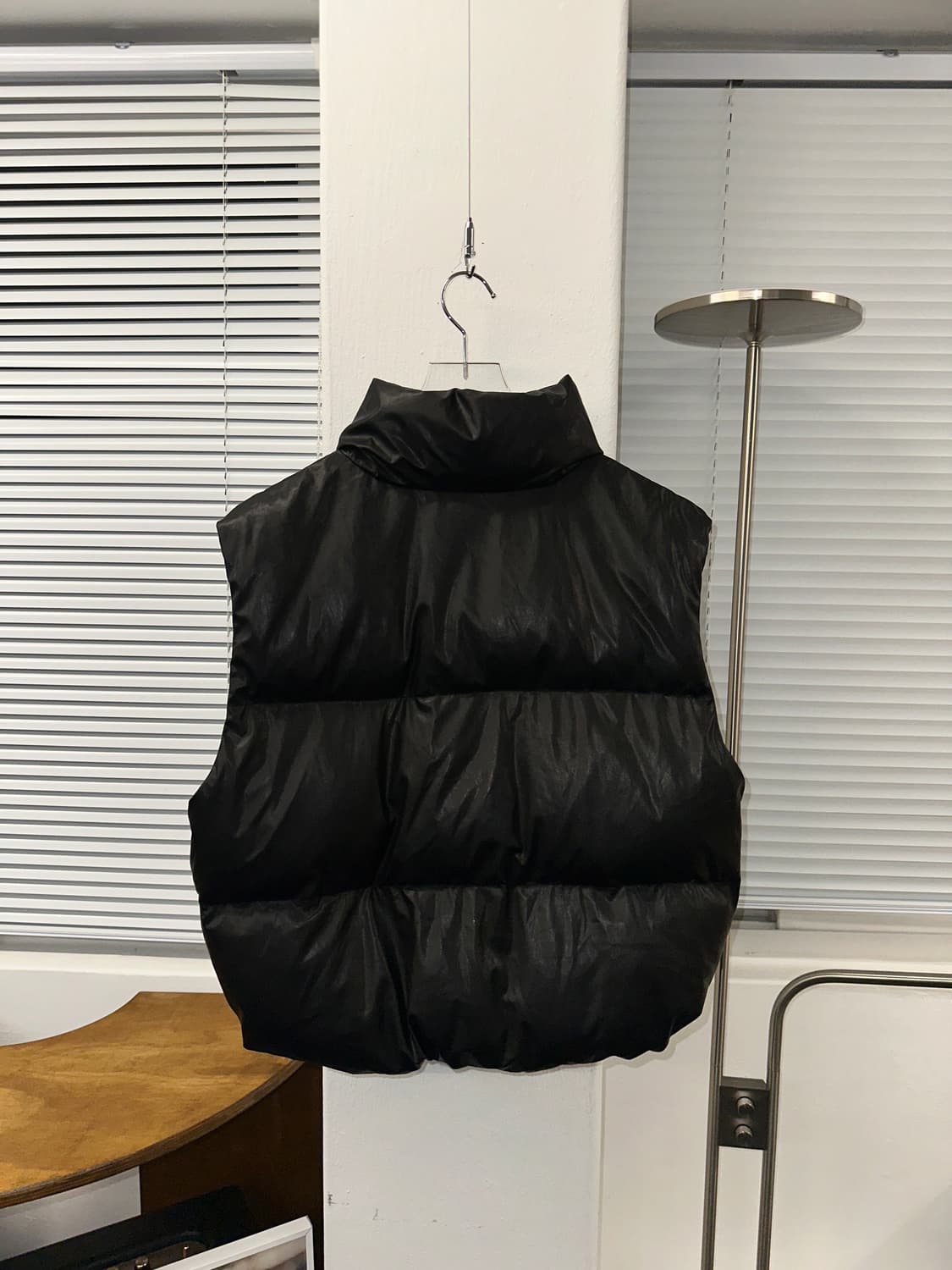 studio tomboy 에코레더 패딩 free 상품이미지2