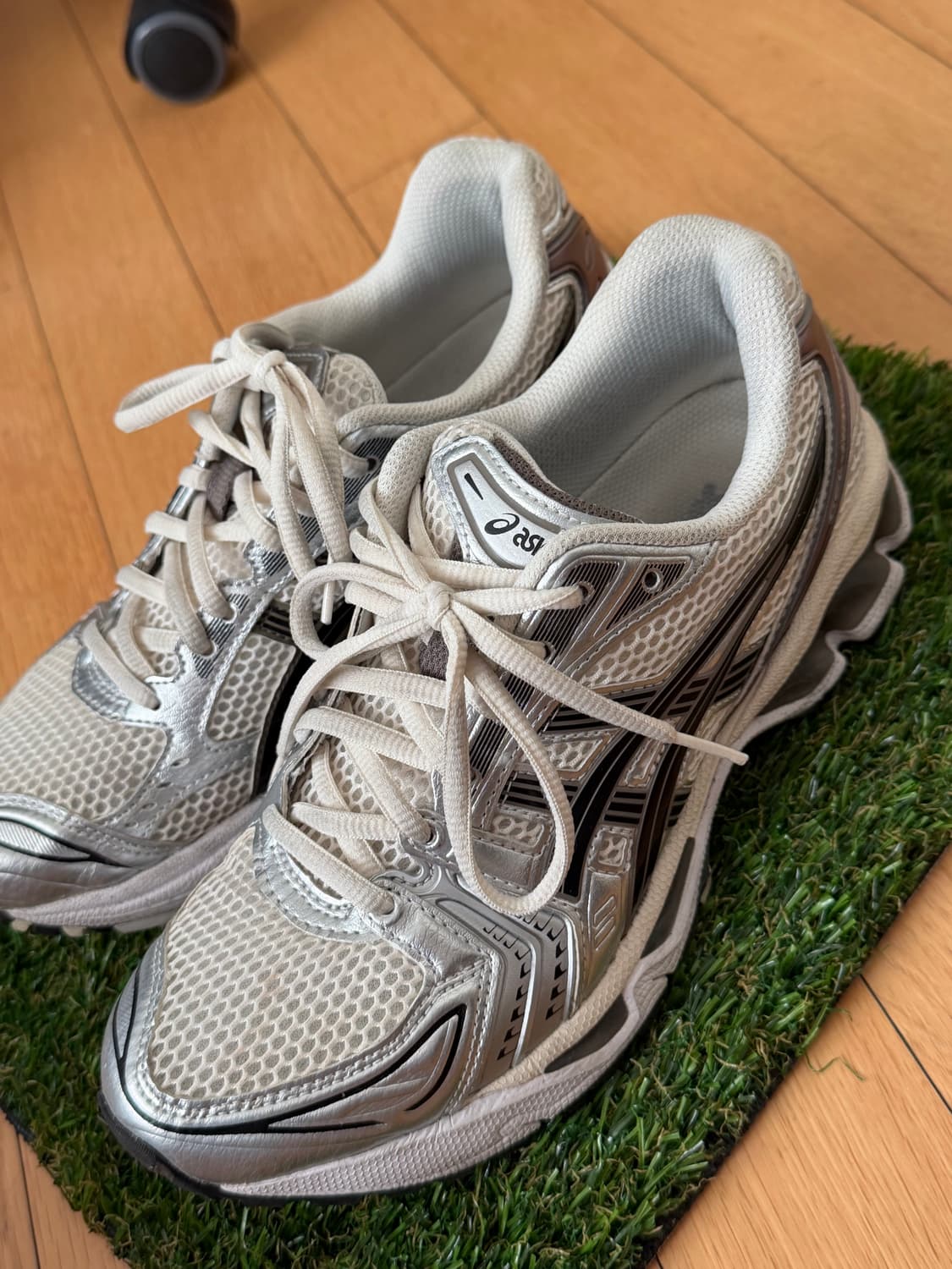 아식스 젤 카야노 14 크림 블랙 (250) 상품이미지4