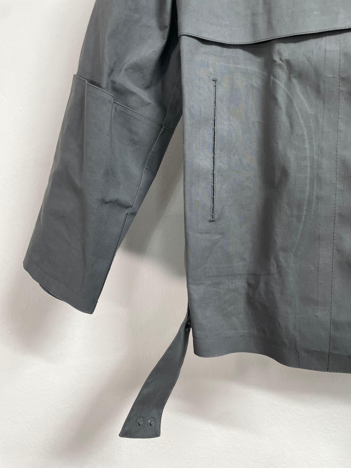 발렌시아가 언발란스 고어텍스 벨티드 자켓 (on.183)   상품이미지4