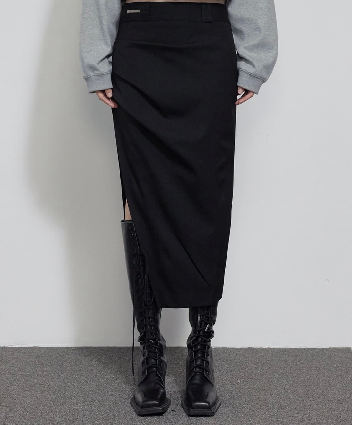 보헤미안서울 사이드 턱 펜슬 스커트 블랙 2사이즈 판매 상품이미지1