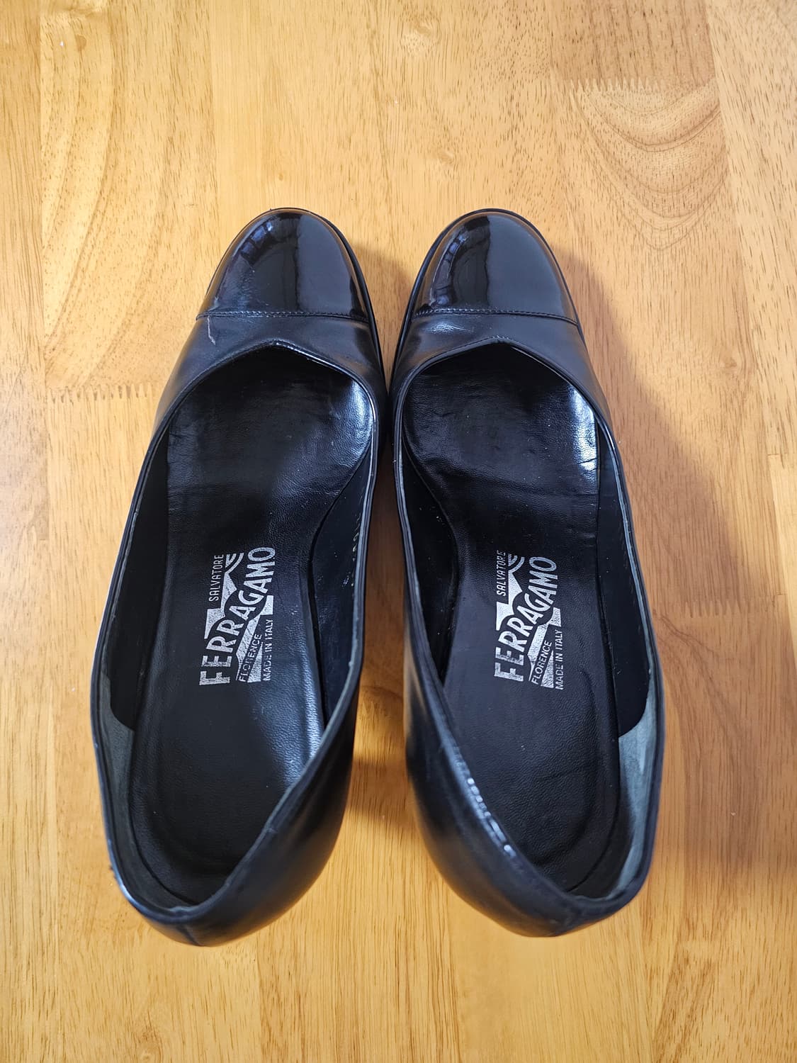 [신발정리] 페라가모 에나멜 콤비 펌프스 (6B / 230mm) 상품이미지5