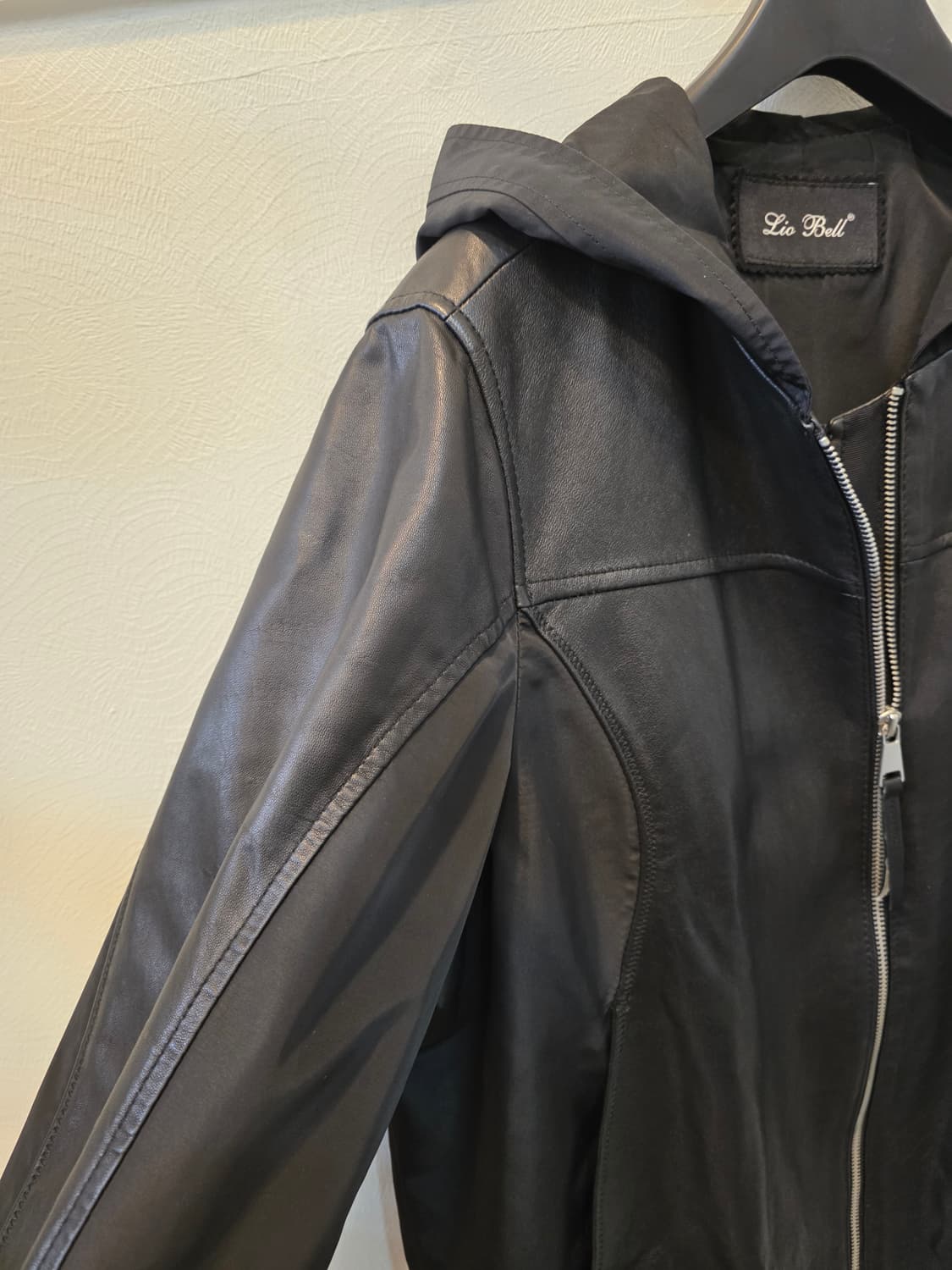 리오벨 블랙 후드 가죽 자켓 상품이미지3
