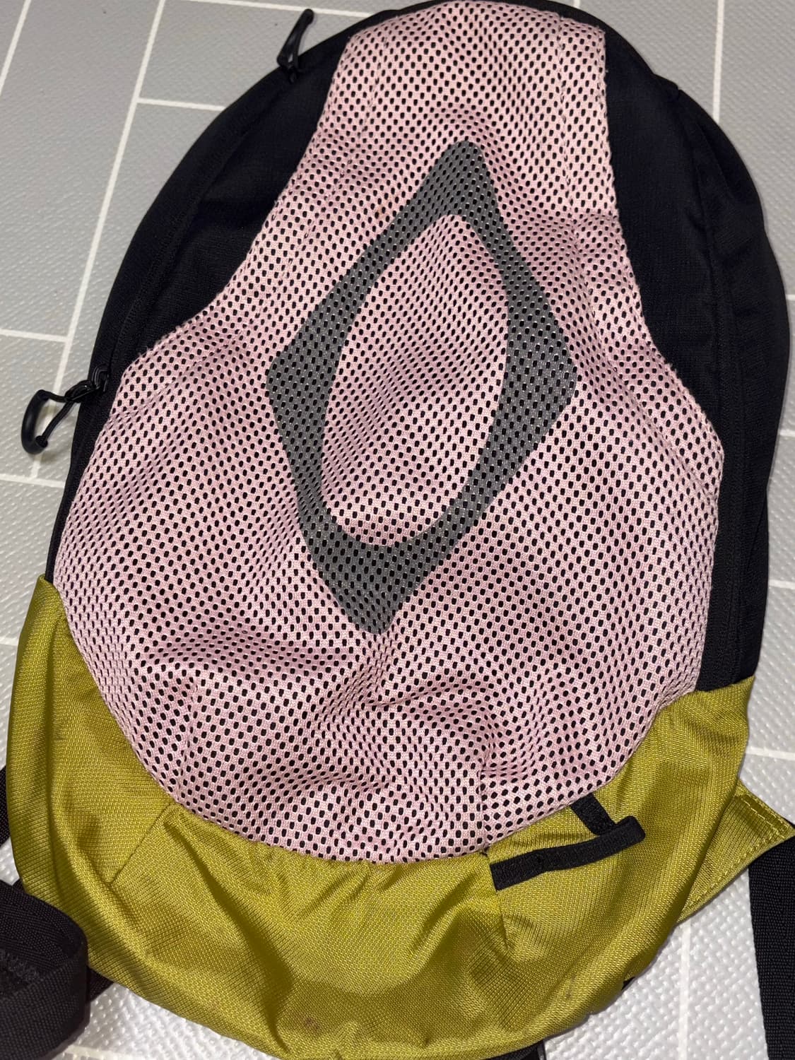 미스치프 롬버스 백팩 핑크블랙 상품이미지1