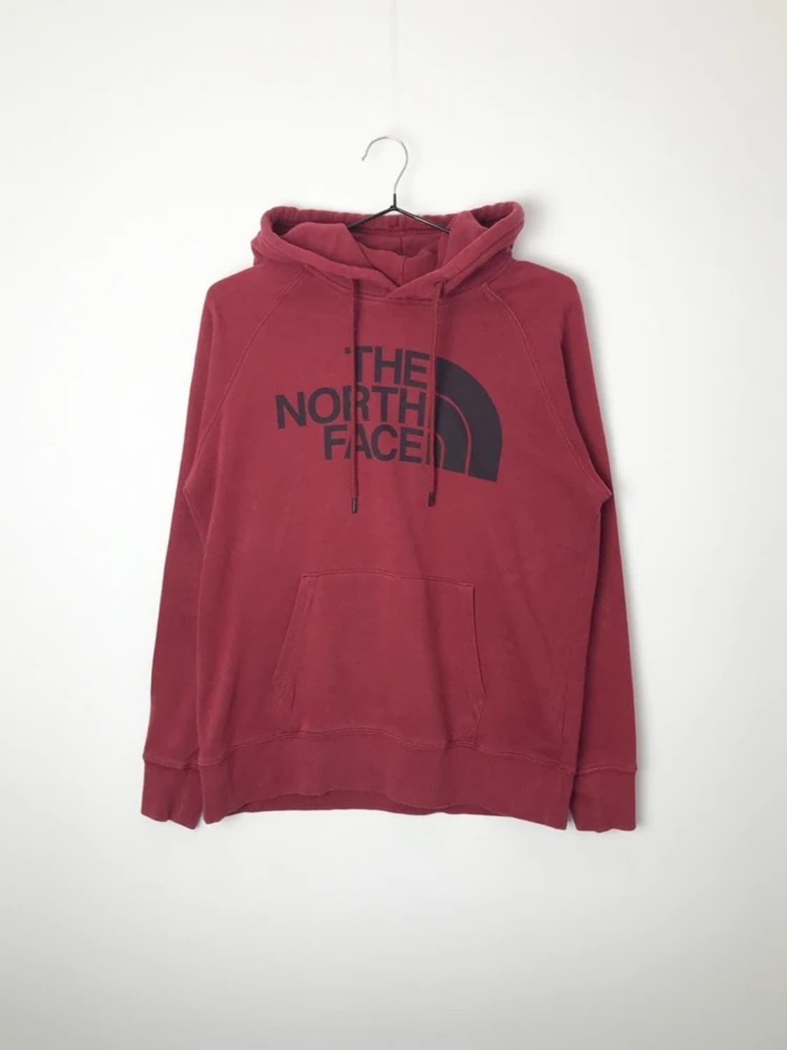 The North Face Burgundy Logo Hoodie 상품이미지3