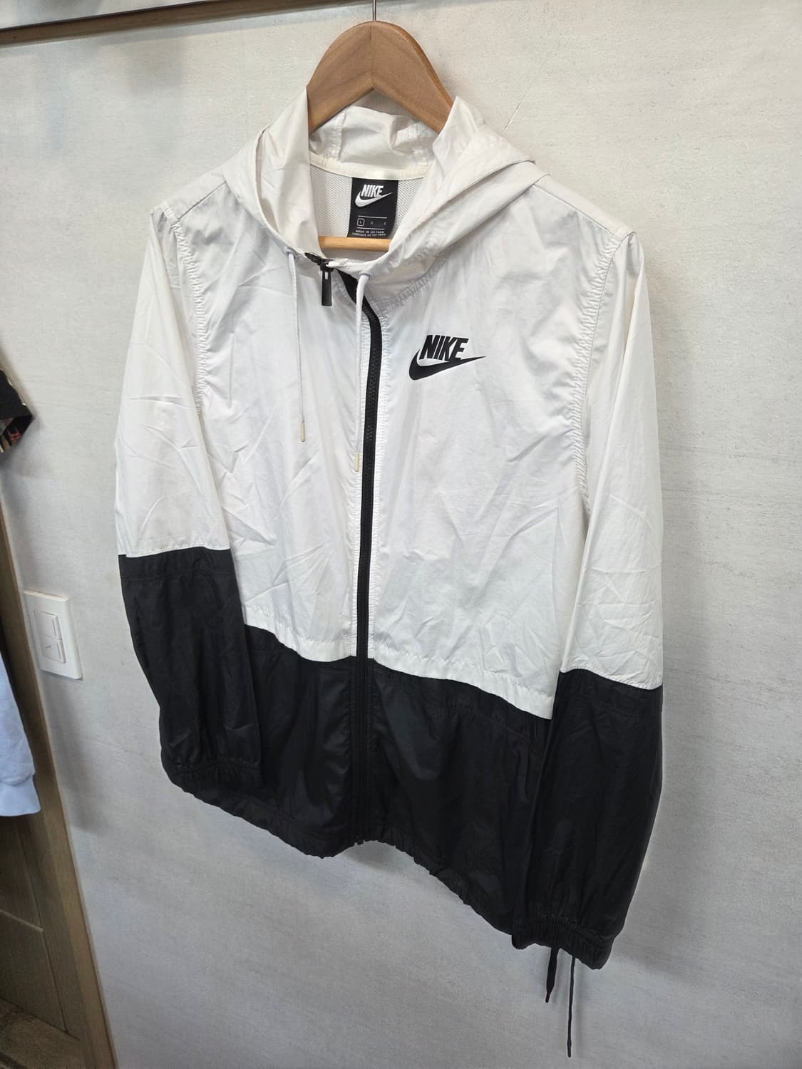 나이키 여성 액티브 윈드러너 경량 바람막이 후드자켓 L 상품이미지5