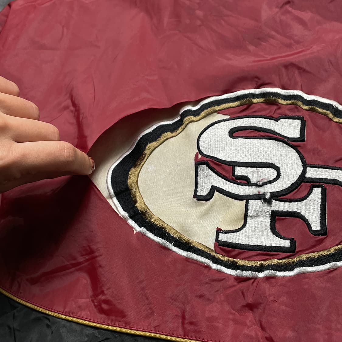 NFL 빈티지 레드&블랙 윈드브레이커 A00386 상품이미지7