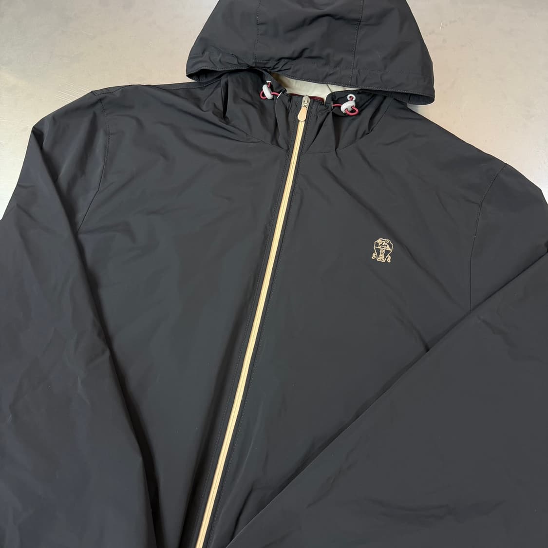 [리오브] 브루넬로 쿠치넬리 엠브로이더드 자수 로고 윈드브레이커 바람막이 상품이미지3