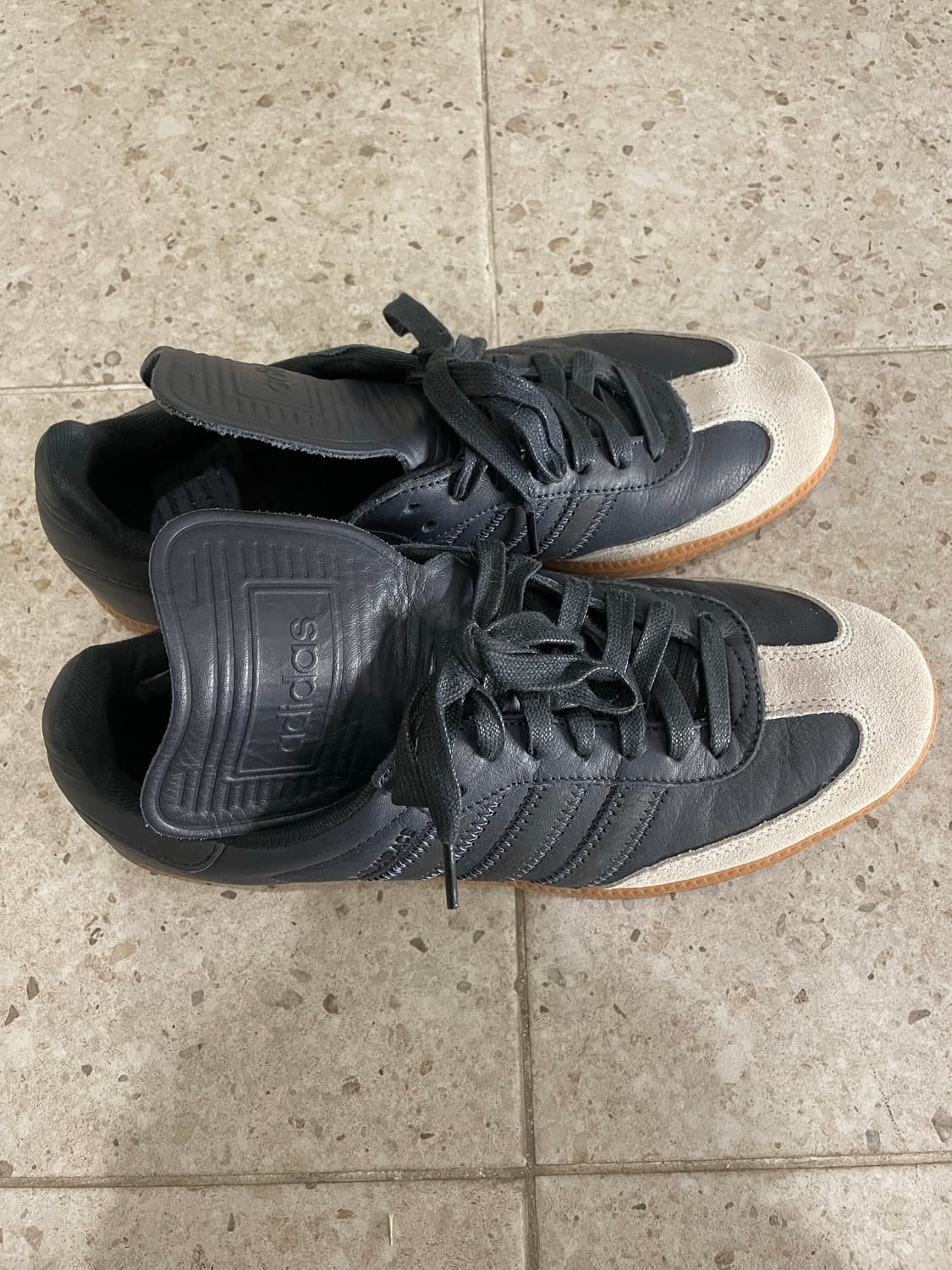 아디다스 퍼렐 윌리엄스 휴먼레이스 삼바 270 상품이미지4