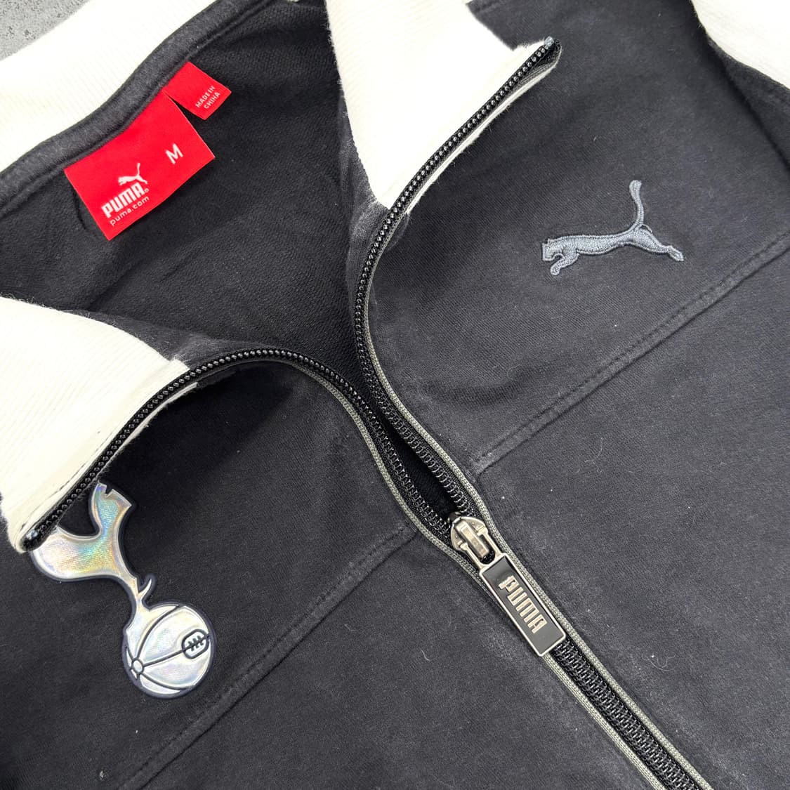 푸마 토트넘 커스텀 져지 블랙 검흰 트랙탑 상품이미지4