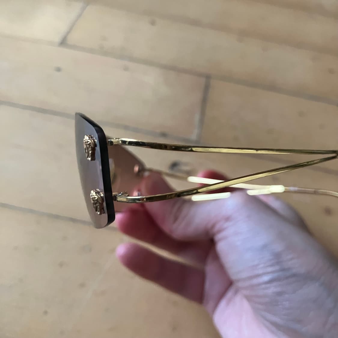 Gianni versace 베르사체 메두사 골드 무테 림리스 선글라스 상품이미지6