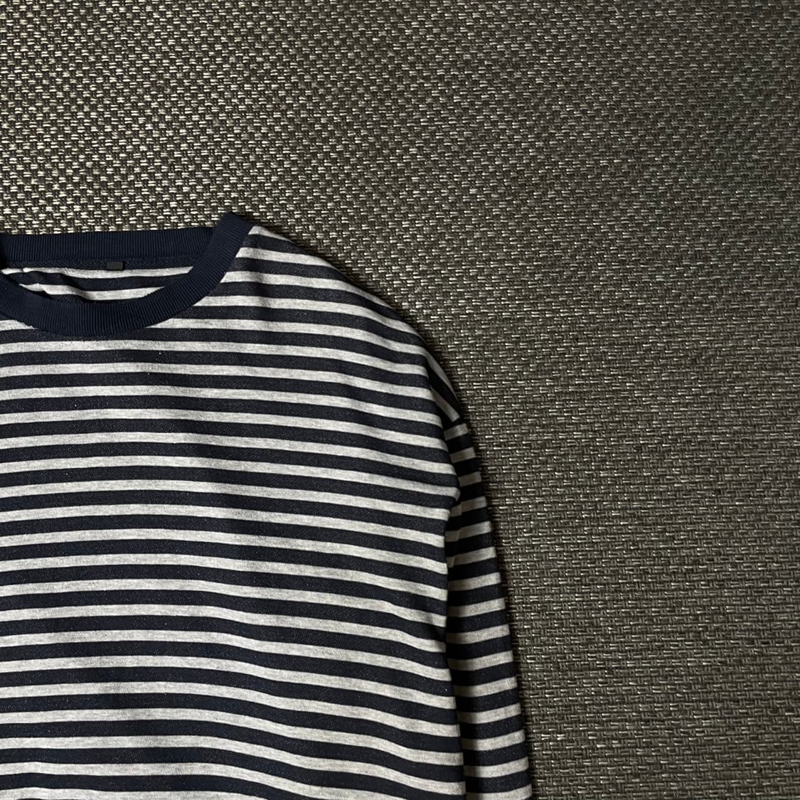 빈티지 네이비 그레이 단가라 긴팔 티셔츠 상품이미지3