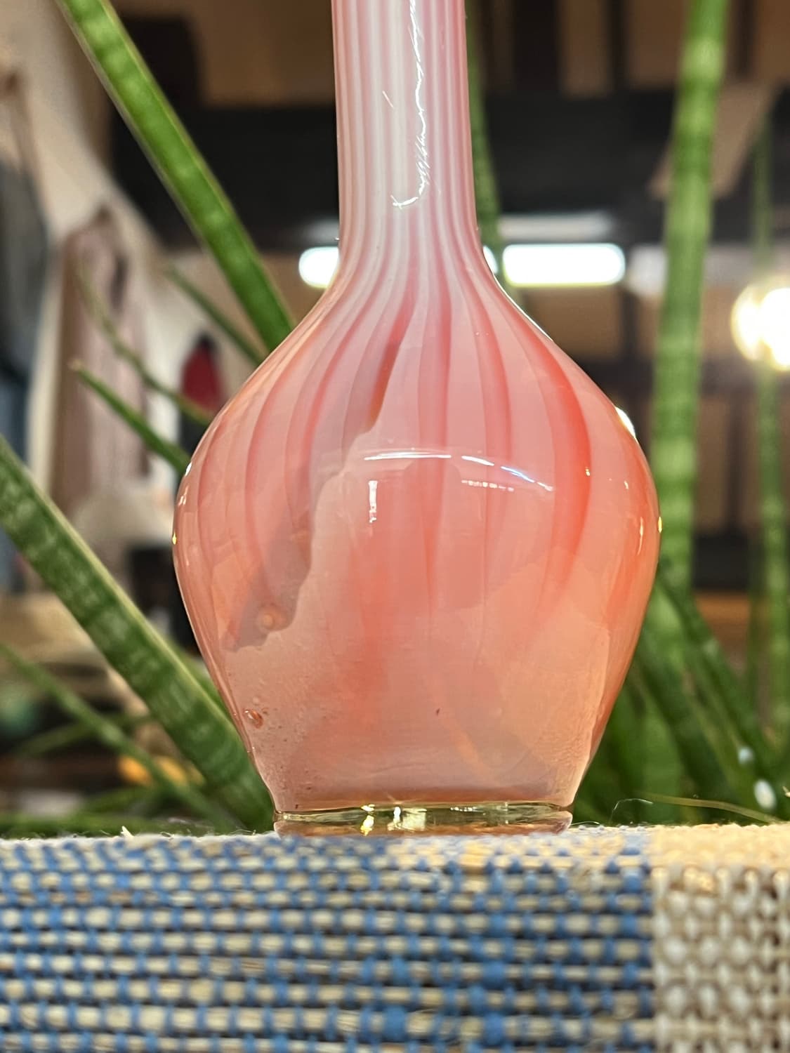 60s Czech pinkish-red Opalines Bud Vase 상품이미지1