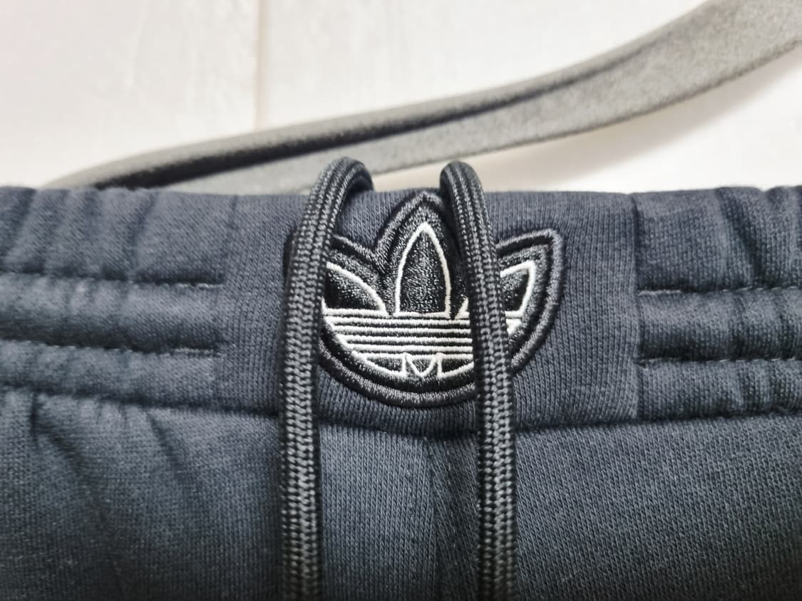 남성 정가10만 아디다스 기모 불꽃 트레포일 바지 팬츠 트레이닝복 상품이미지4