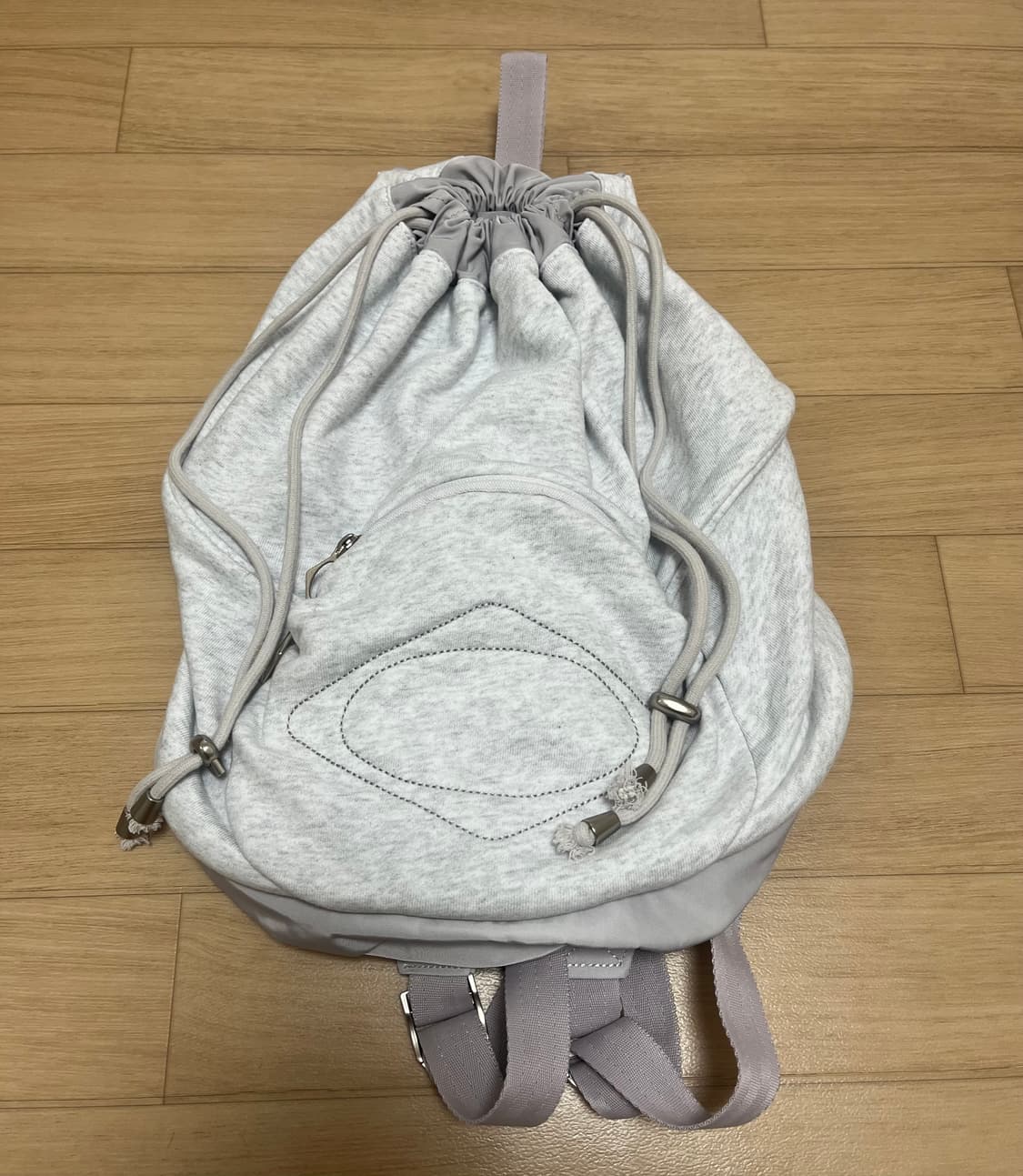 미스치프 드로우스트링 더플백 라이트 멜란지 그레이 가방 백팩 상품이미지1