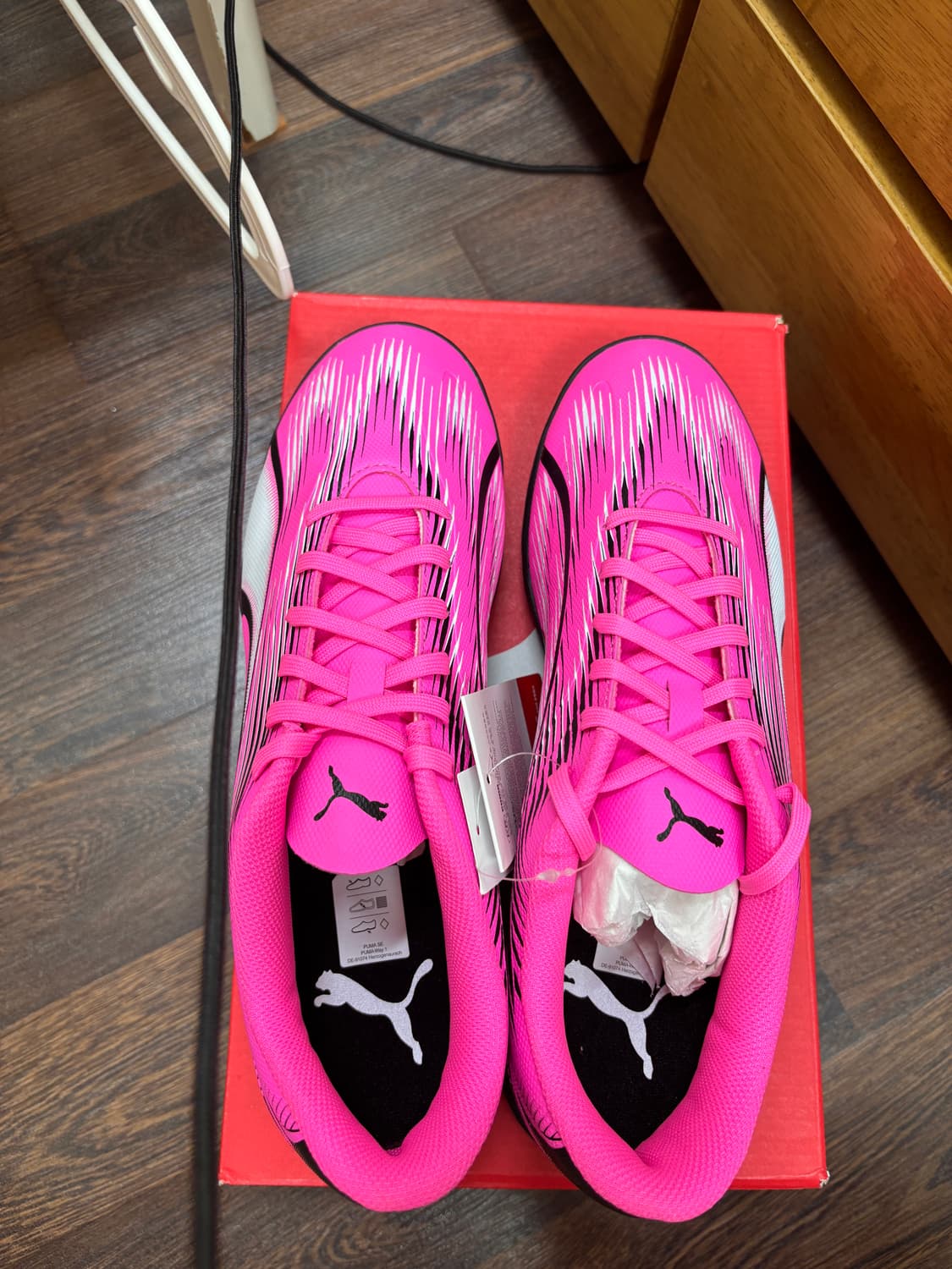 풋살장 존재감 100%⚡ 푸마 ULTRA PLAY TT 290mm 풀박스 상품이미지2