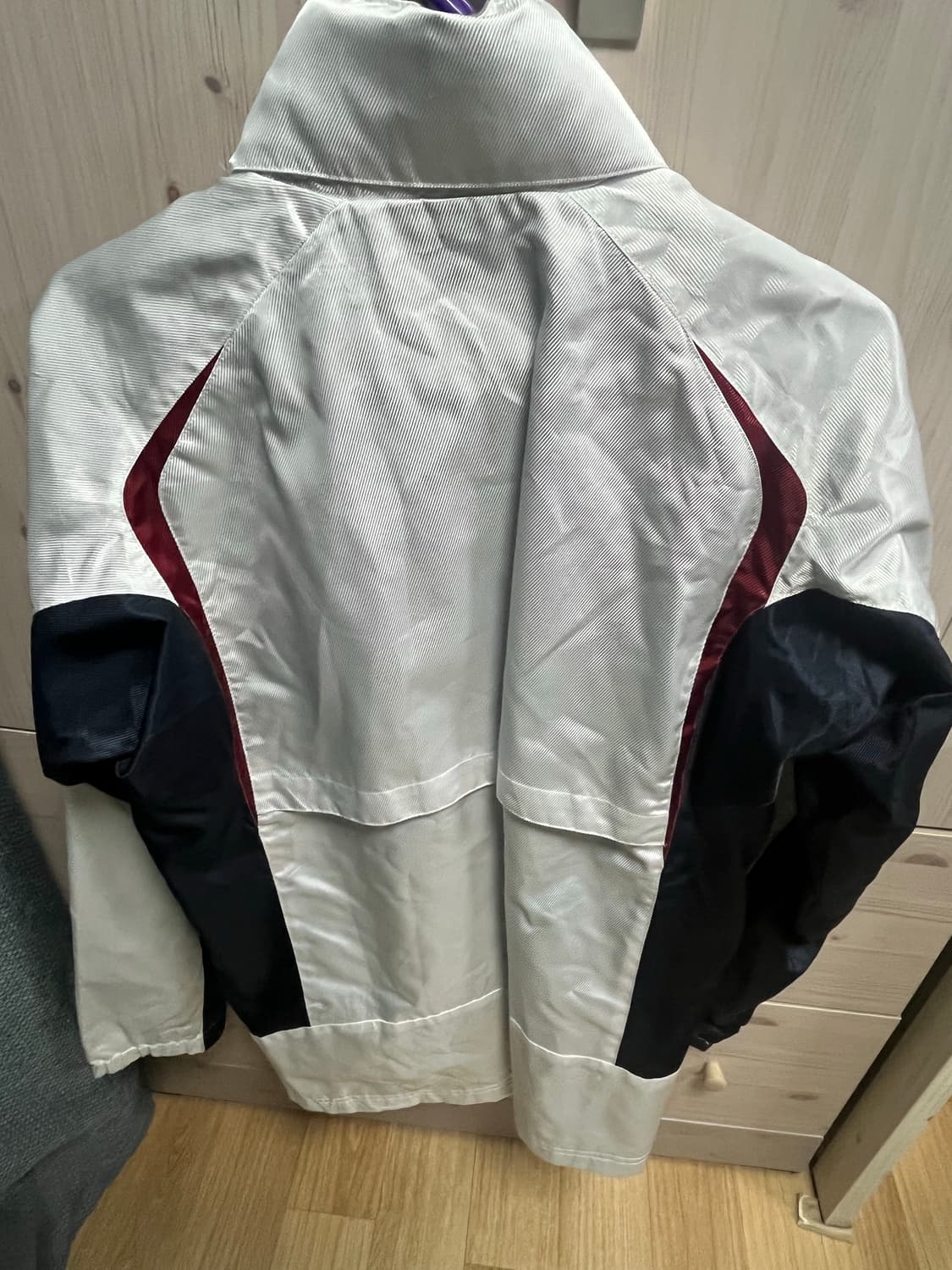 챔피온 광택 바람막이 M 상품이미지3