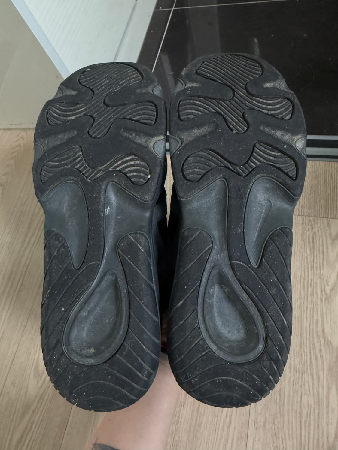 나이키 테크 헤라 블랙 255cm 상품이미지4