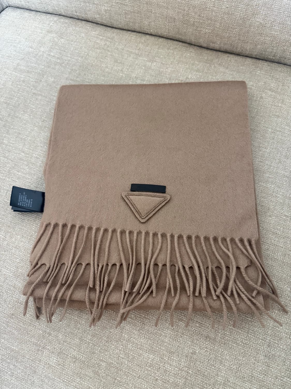 프라다 캐시미어 머플러 상품이미지1