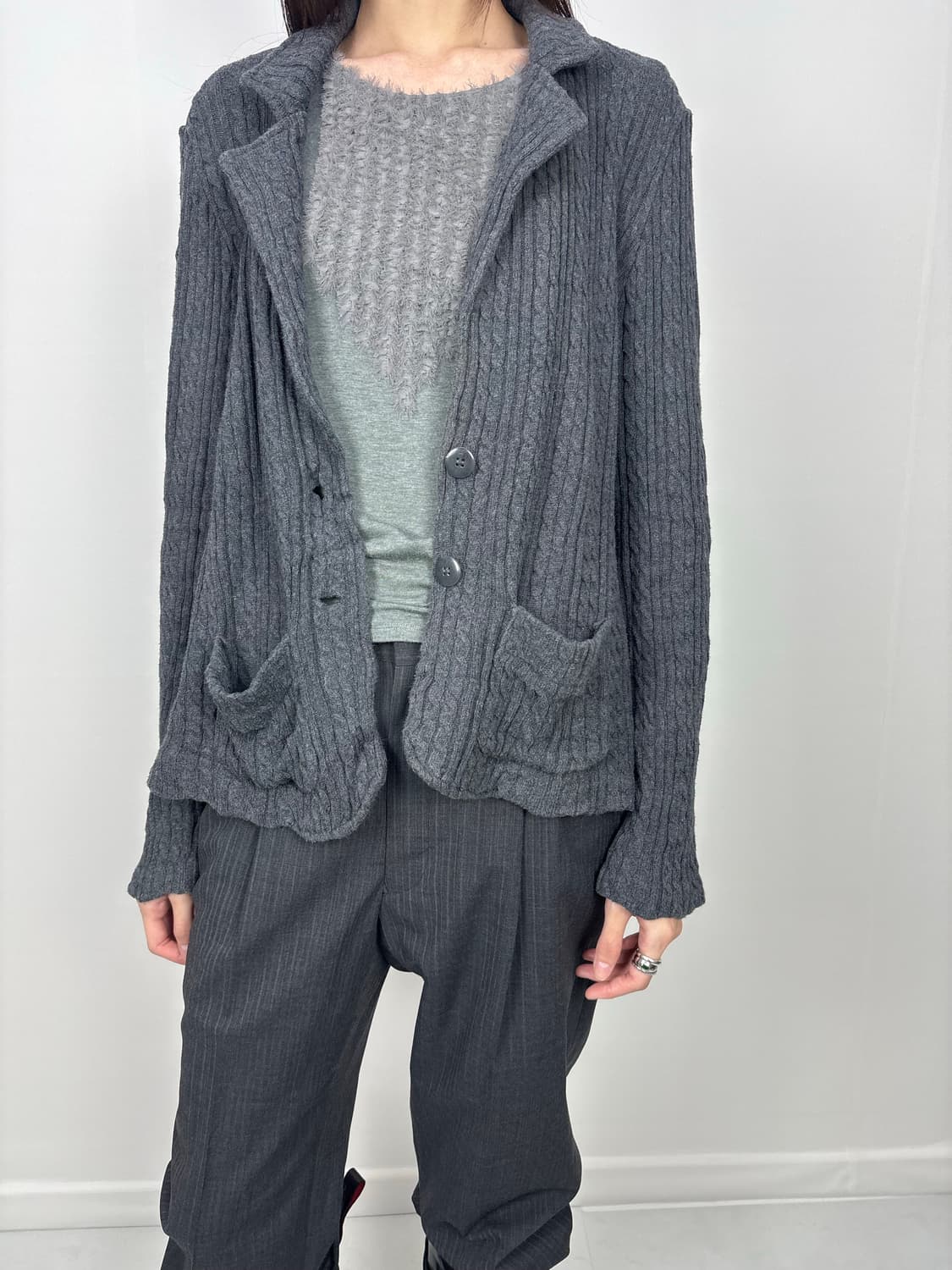 DRAPEY CABLE KNIT CARDIGAN 상품이미지2