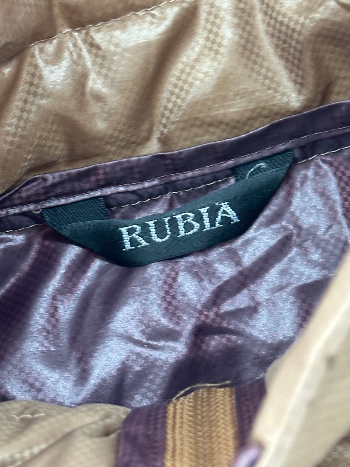 🪾RUBIA 하구미의 베이지 경량 패딩🪾 핀터 그런지 에스닉 히피 상품이미지5