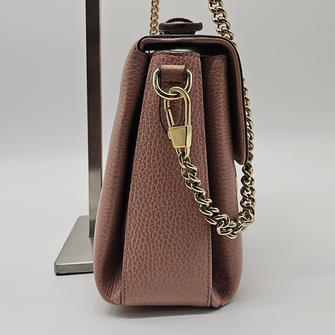 구찌 인터로킹 체인 숄더백 상품이미지4