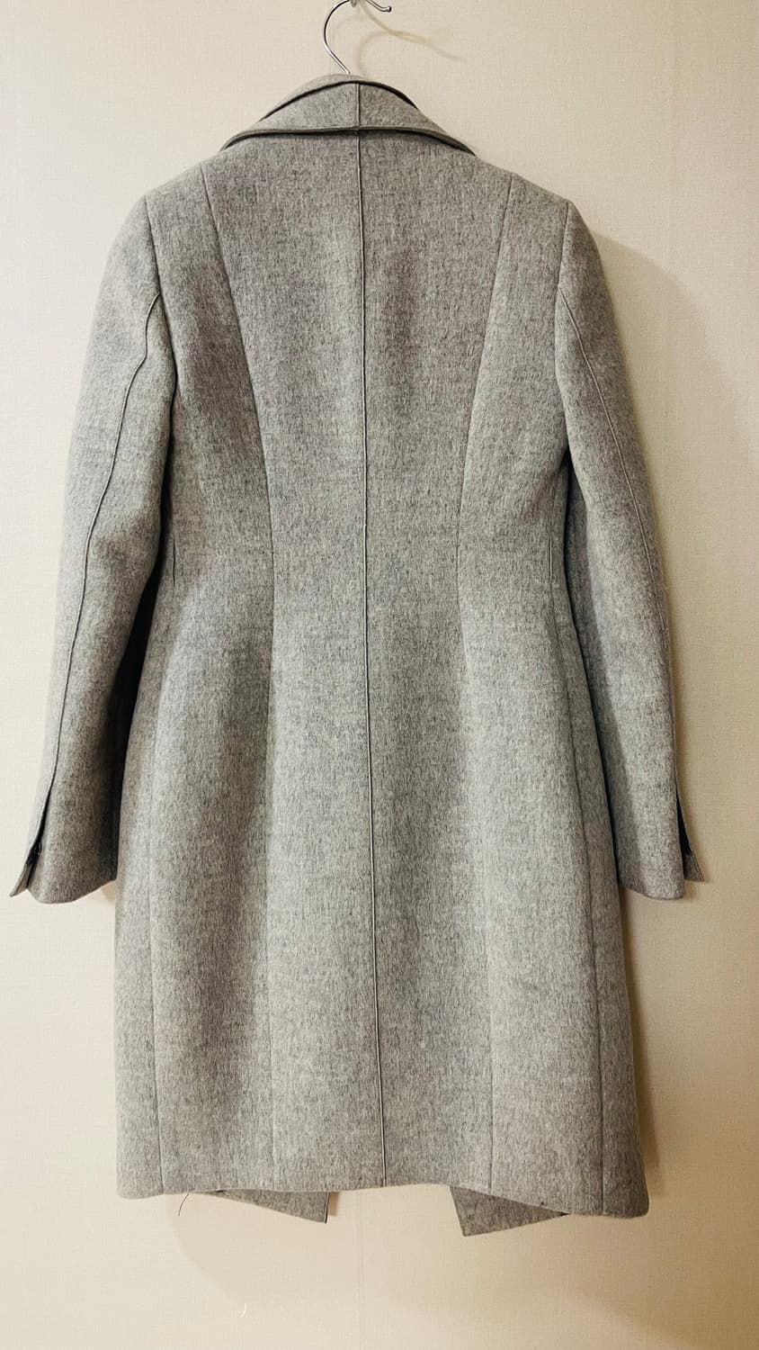 미샤 MICHAA 울 그레이 페미닌 코트 55. 정가 170만원대. 실착 상품이미지9