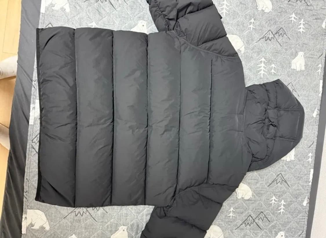 스톤아일랜드 심리스 터널 패딩 23년식 s사이즈 상품이미지2